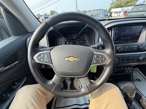 Used 2021 Chevrolet Colorado Z71 AWD/4WD image 39