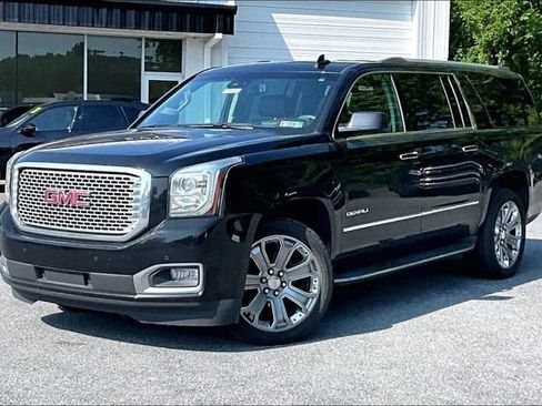 Used 2017 GMC Yukon XL Denali w/ Open Road Package AWD/4WD image 1