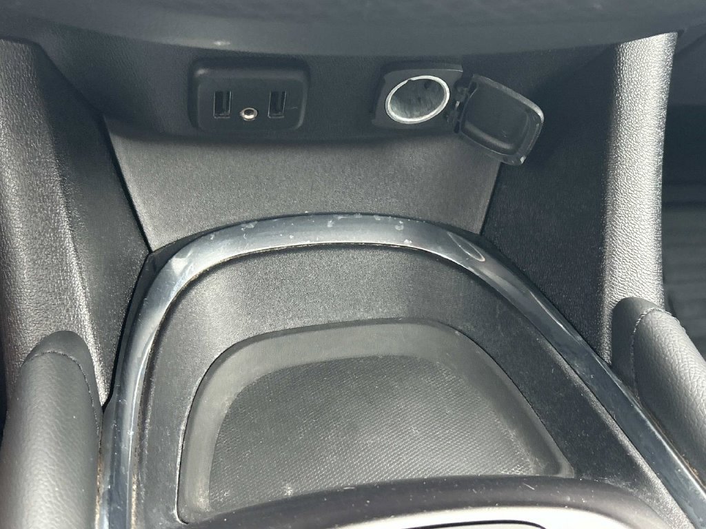 Used 2016 Chevrolet Malibu LT FWD image 20