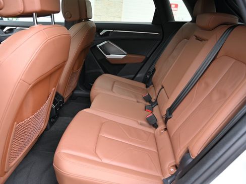 Used 2025 Audi Q3 2.0T Premium AWD/4WD image 18
