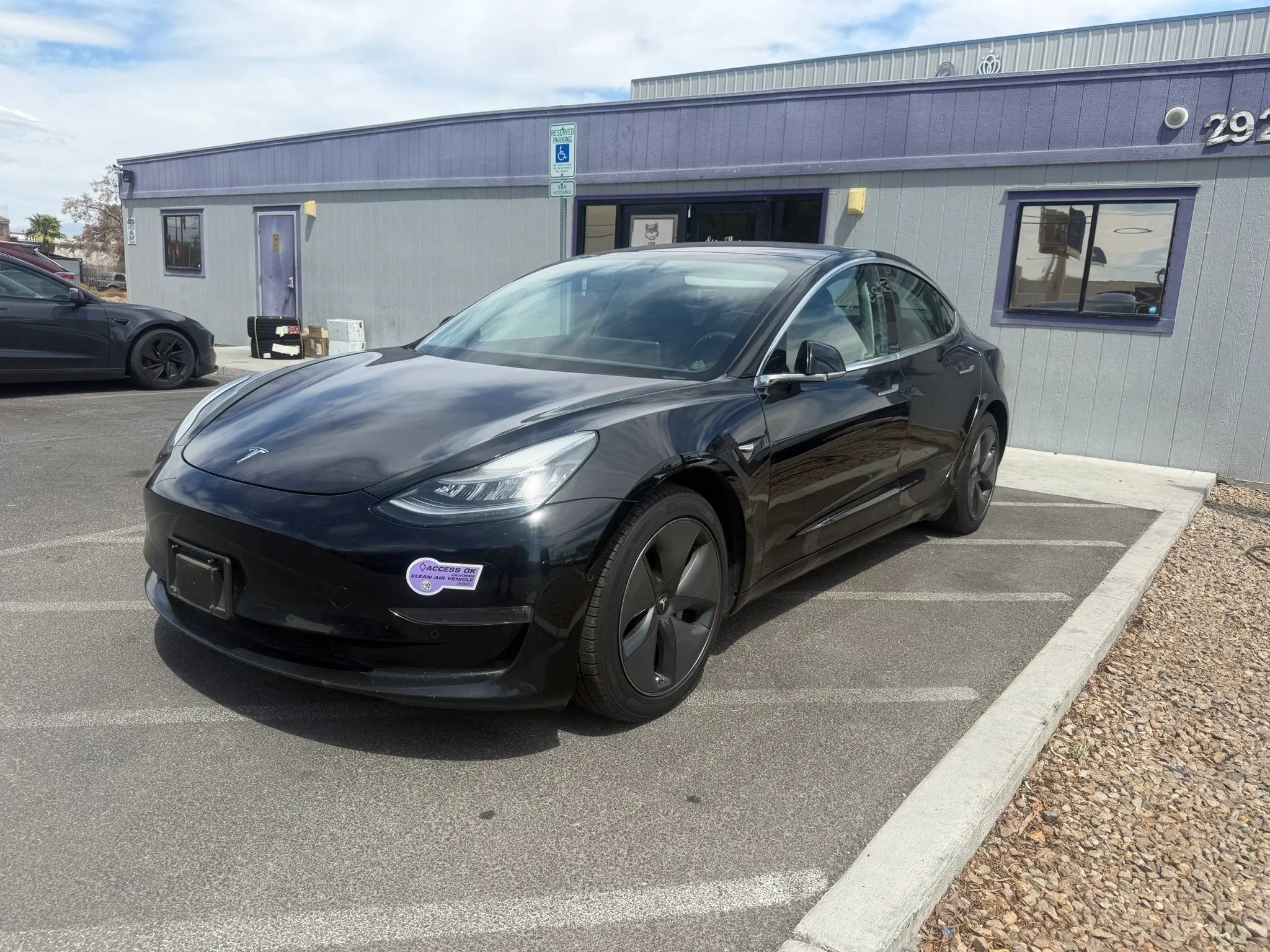 Used 2018 Tesla Model 3 Long Range AWD/4WD image 2