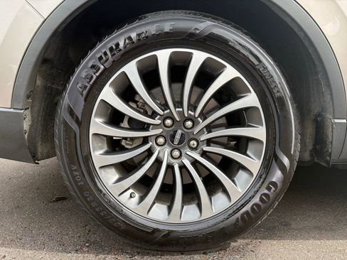 Used 2021 Lincoln Aviator Reserve w/ Equipment Group 201A RWD image 5