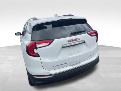 Used 2023 GMC Terrain AT4 AWD/4WD image 9