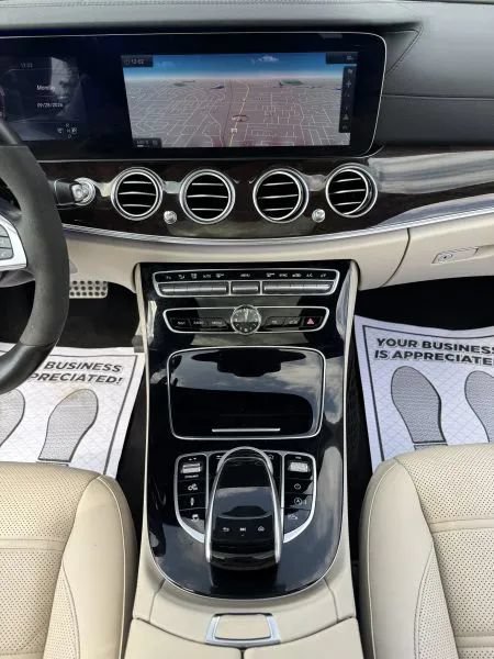 Used 2017 Mercedes-Benz E 43 AMG 4MATIC Sedan image 31