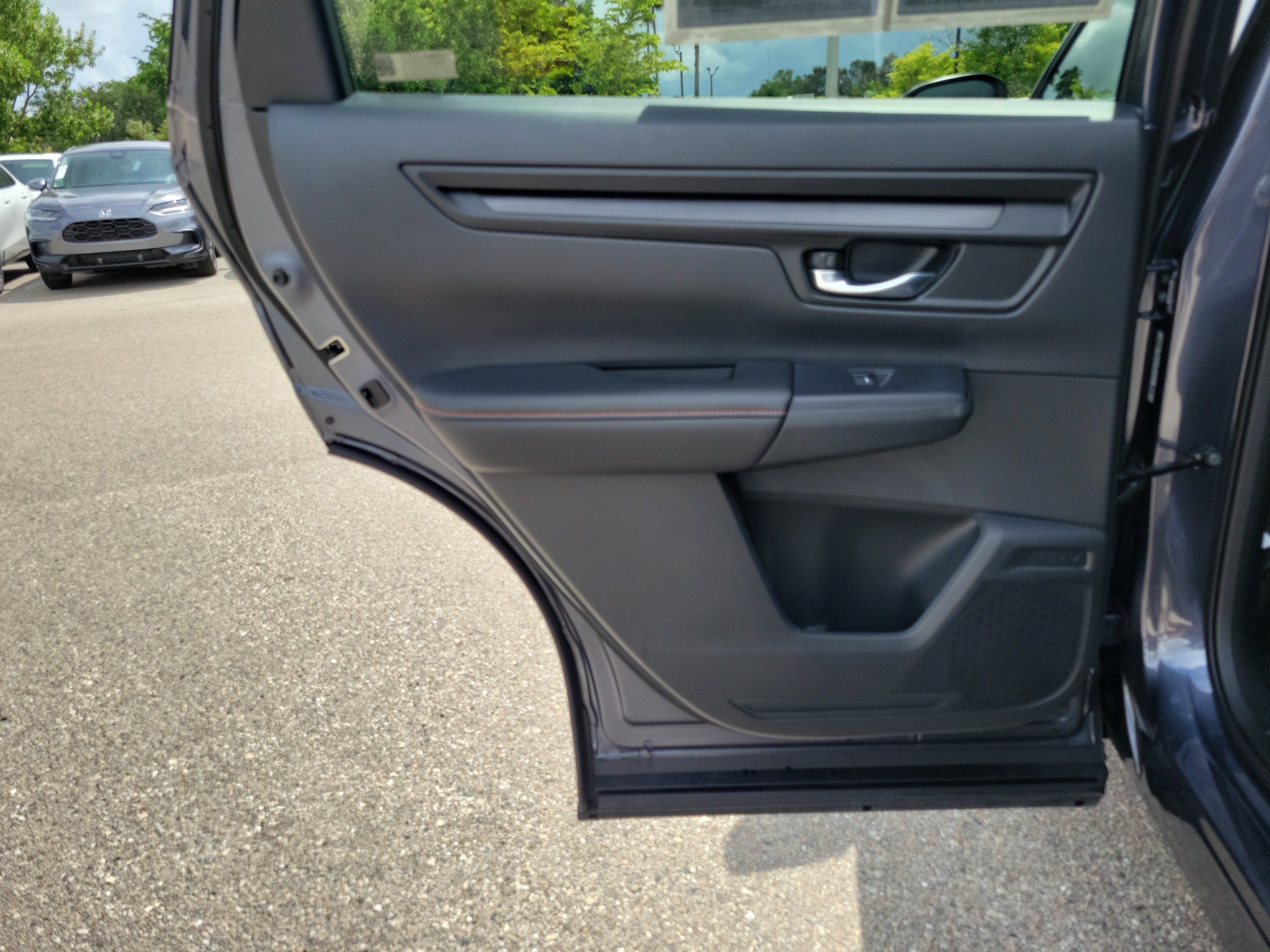Used 2026 Honda CR-V Sport image 14