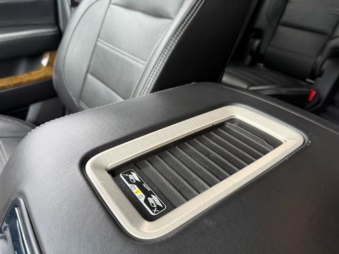 Used 2016 GMC Yukon Denali w/ Open Road Package image 18