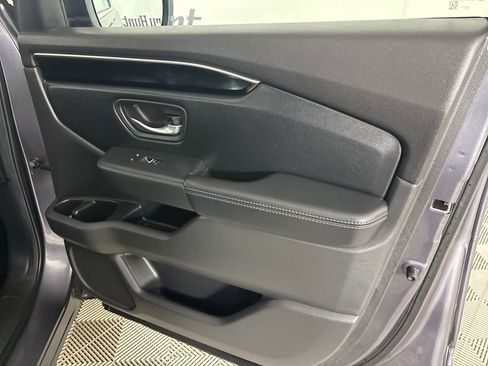 Used 2024 Honda Pilot Touring image 29