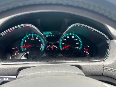 Used 2016 Chevrolet Traverse LT FWD image 8