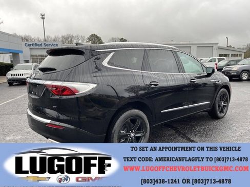 Used 2024 Buick Enclave Essence w/ Experience Buick Package image 4