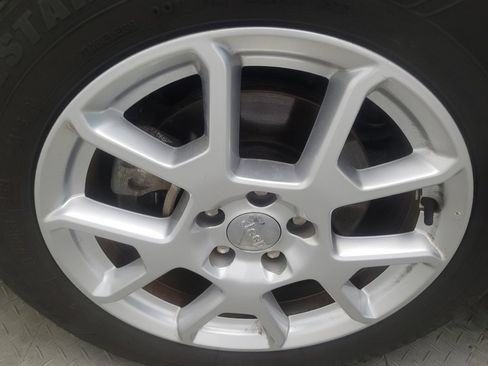 Used 2021 Jeep Renegade Latitude FWD image 31