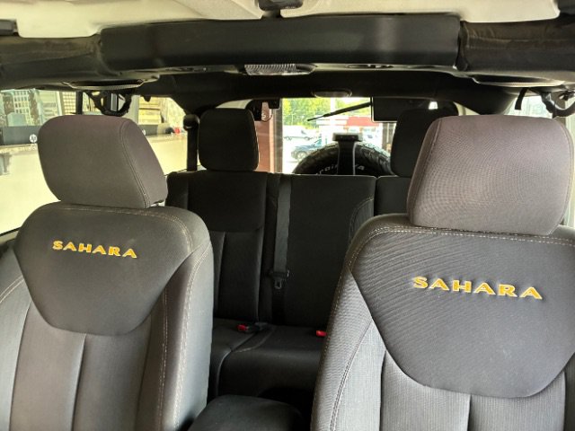 Used 2013 Jeep Wrangler Unlimited Sahara w/ Connectivity Group AWD/4WD image 41