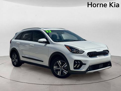 Used 2022 Kia Niro EX Premium FWD image 2