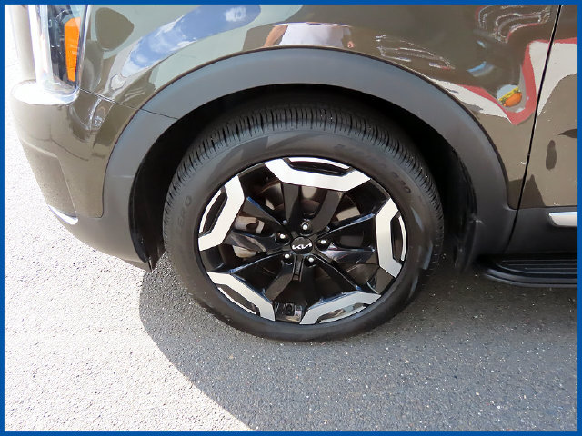 Used 2024 Kia Telluride S w/ S Sunroof Package AWD/4WD image 4