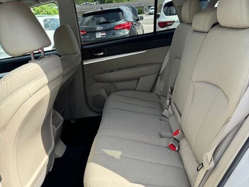 Used 2010 Subaru Outback 2.5i Premium image 30