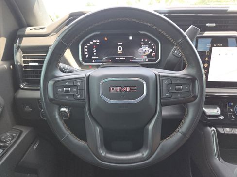 Used 2024 GMC Sierra 2500 AT4 w/ AT4 Premium Plus Package AWD/4WD image 32