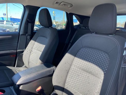 Used 2025 Ford Escape Active image 10