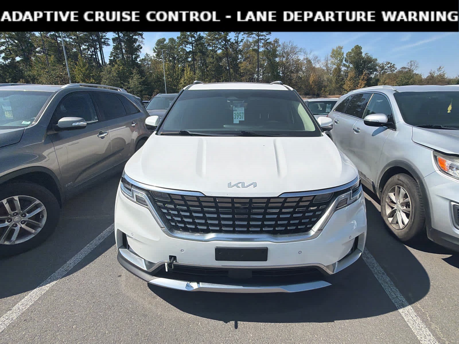 Used 2022 Kia Carnival SX Prestige FWD image 2