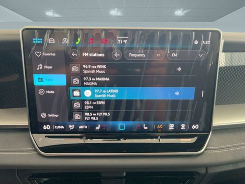 New 2026 Volkswagen Tiguan SE R-Line AWD/4WD image 23