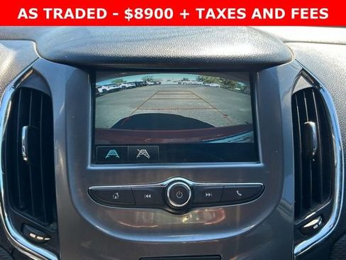 Used 2018 Chevrolet Cruze LT w/ Convenience Package image 24