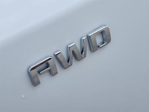 New 2025 Chevrolet Blazer EV LT image 7