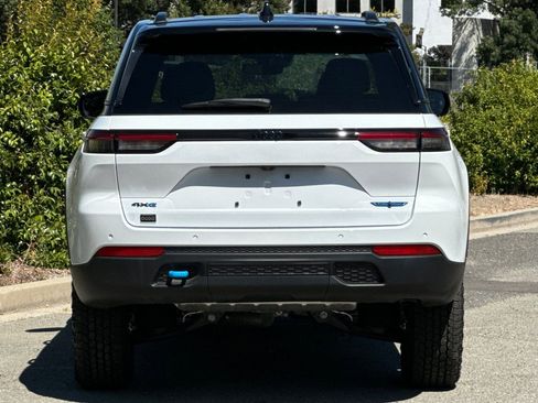 New 2023 Jeep Grand Cherokee Trailhawk image 4