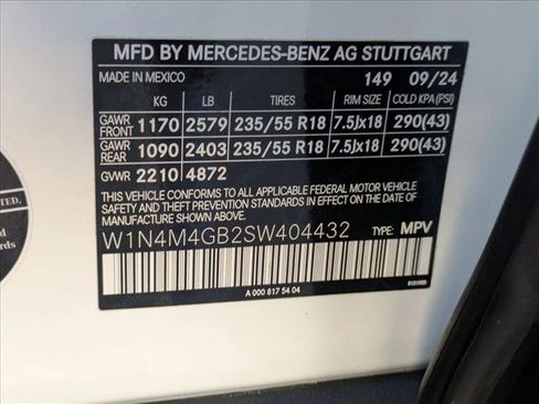 Certified 2025 Mercedes-Benz GLB 250 image 26