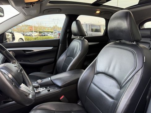 Used 2019 INFINITI QX50 Essential w/ Proactive Package image 15