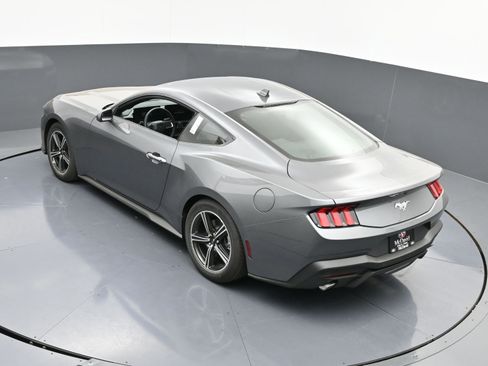 Used 2025 Ford Mustang Coupe image 22