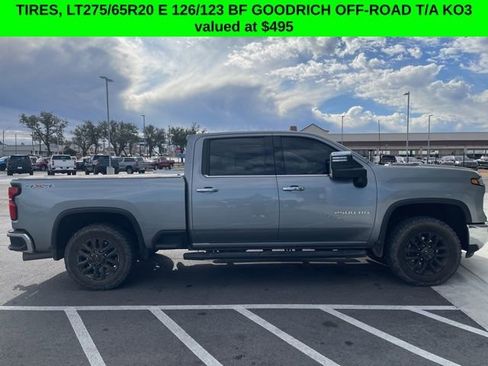 Used 2025 Chevrolet Silverado 2500 LTZ w/ LTZ Plus Package image 10