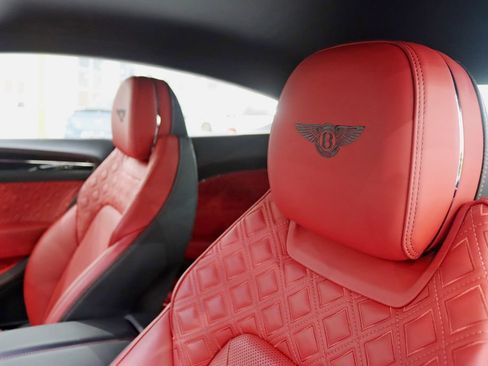 Used 2020 Bentley Continental GT AWD/4WD image 31