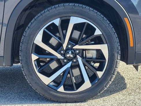 Used 2024 Mitsubishi Outlander SE FWD image 11