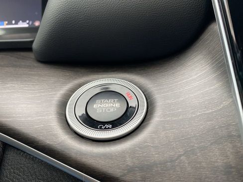 New 2025 Jeep Grand Cherokee Limited image 25