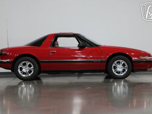 Used 1989 Buick Reatta Coupe image 28