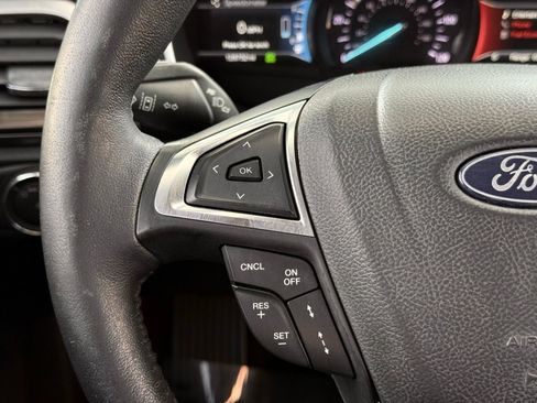 Used 2018 Ford Fusion SE w/ Equipment Group 602A FWD image 26