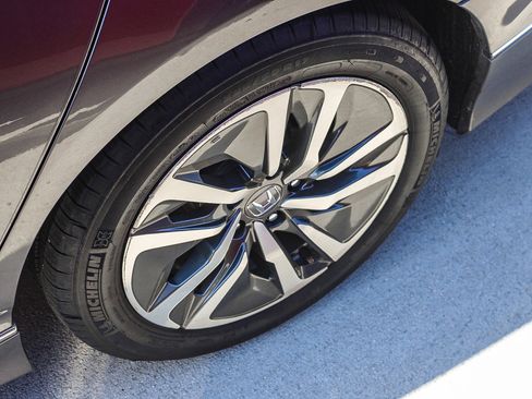 Certified 2021 Honda Accord EX-L image 10