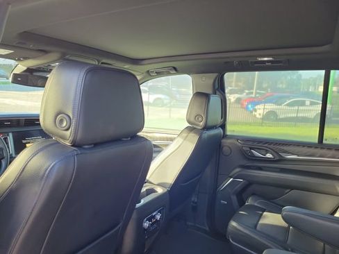 Used 2023 GMC Yukon Denali AWD/4WD image 13