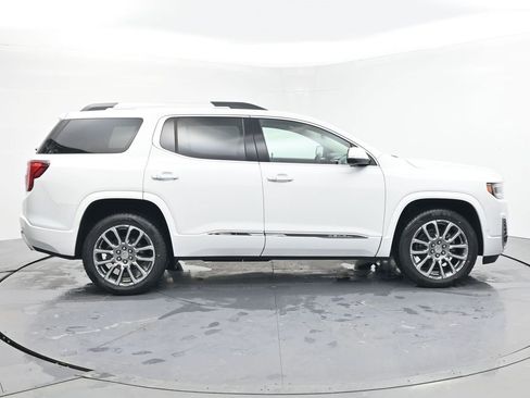 Used 2023 GMC Acadia Denali w/ Denali Ultimate Package image 6