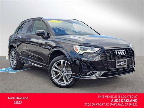 Used 2025 Audi Q3 2.0T Premium w/ Black Optic Sport Package AWD/4WD image 1
