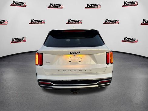 Certified 2022 Kia Sorento SX image 6