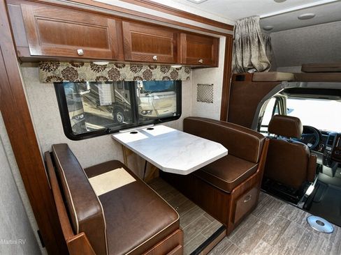 Used 2018 Mercedes-Benz Sprinter 3500 image 12