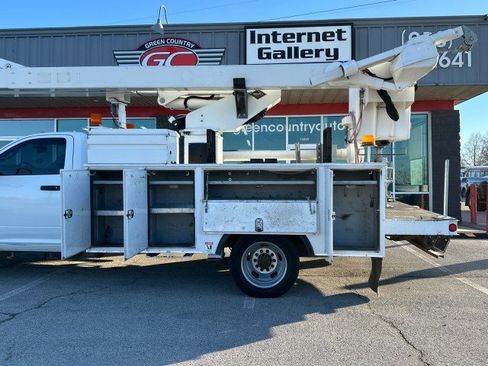 Used 2011 RAM 5500 2WD Regular Cab w/ ST Decor Group image 11