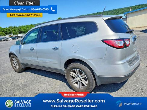 Used 2017 Chevrolet Traverse LT AWD/4WD image 3