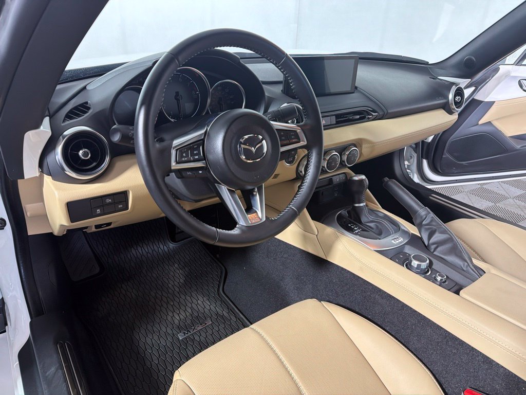 Certified 2025 MAZDA MX-5 Miata RF Grand Touring w/ Weather Package RWD image 8