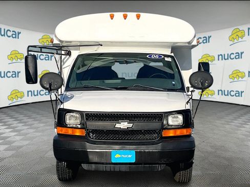 Used 2006 Chevrolet Express 3500 w/ School Bus Package image 2