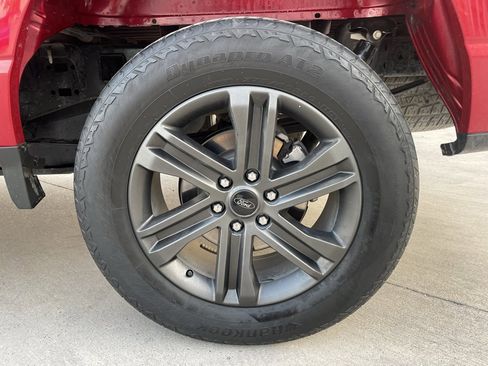 Used 2022 Ford F150 Lariat image 17