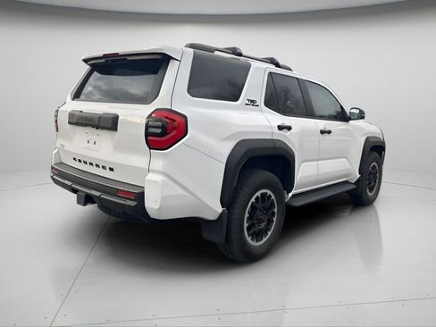 Used 2025 Toyota 4Runner TRD Off-Road image 5