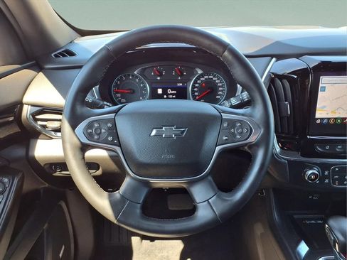 Used 2023 Chevrolet Traverse RS w/ LPO, Floor Liner Package AWD/4WD image 23