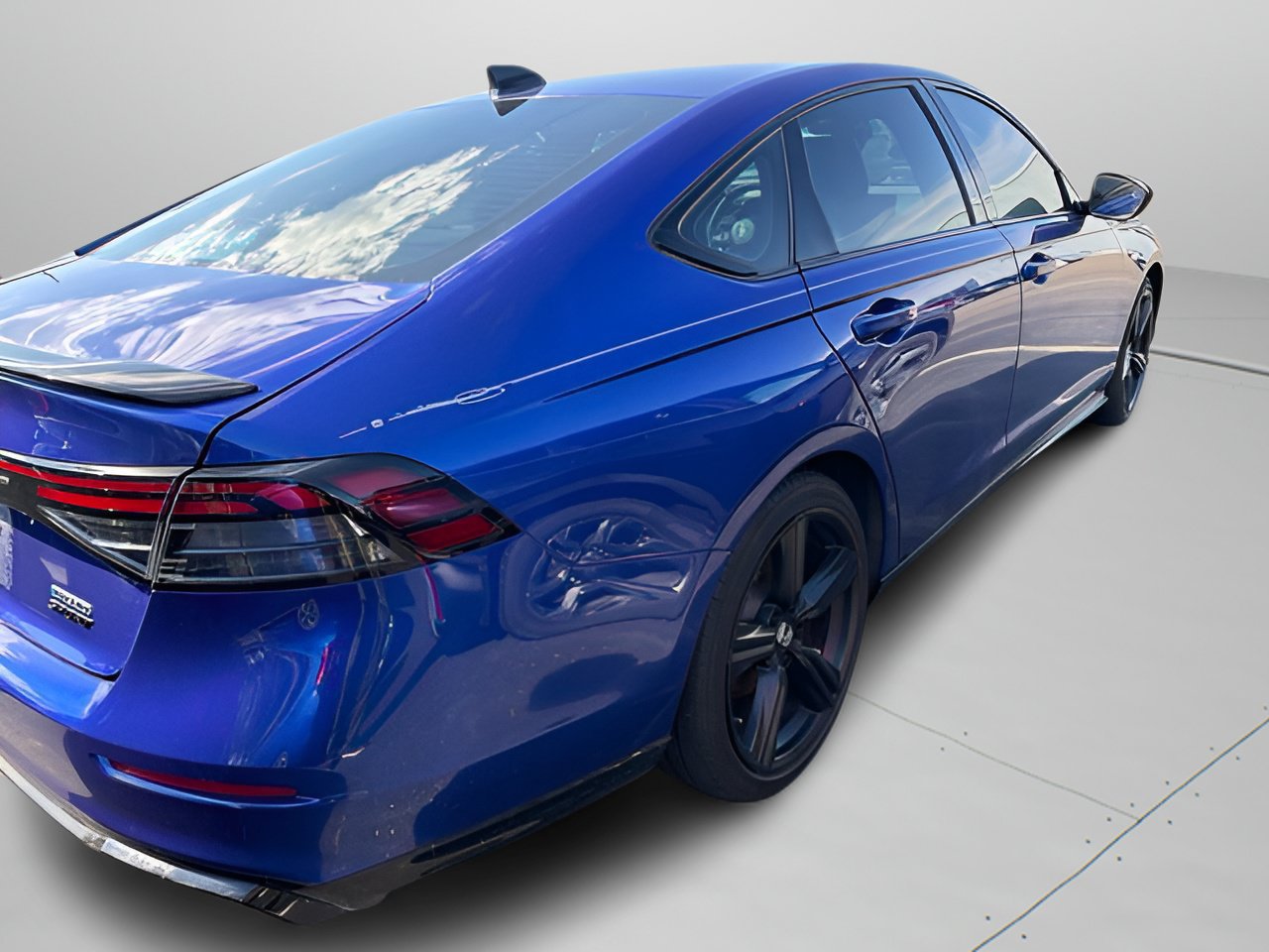 Used 2025 Honda Accord Sport image 6