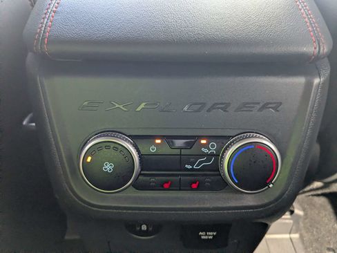 Used 2025 Ford Explorer ST AWD/4WD image 19