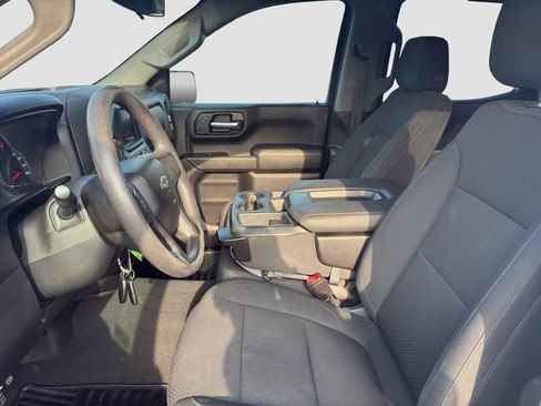Used 2021 Chevrolet Silverado 1500 Custom Trail Boss AWD/4WD image 11